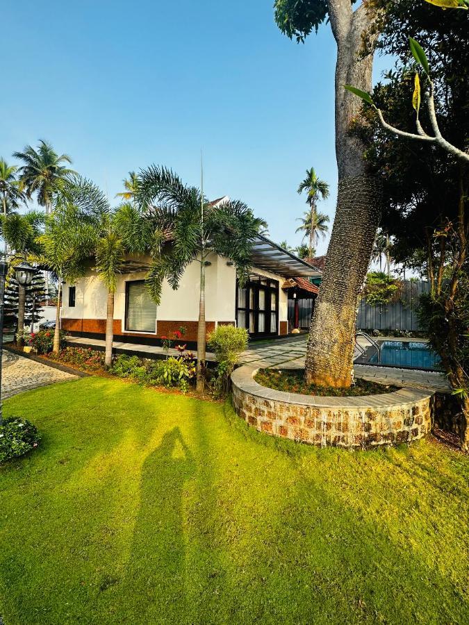 Cherai Lake Resort Cherai Beach Esterno foto