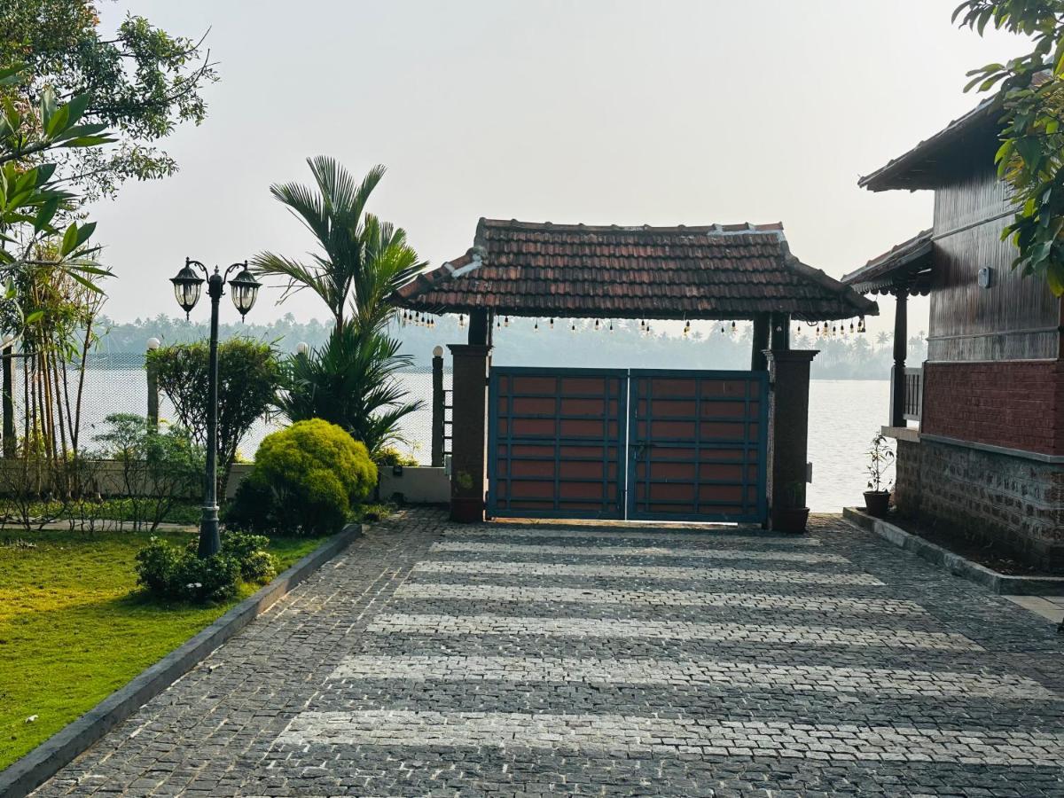 Cherai Lake Resort Cherai Beach Esterno foto